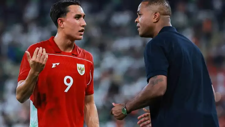 Pemain Timnas Indonesia, Miliano Jonathans dan Patrick Kluivert