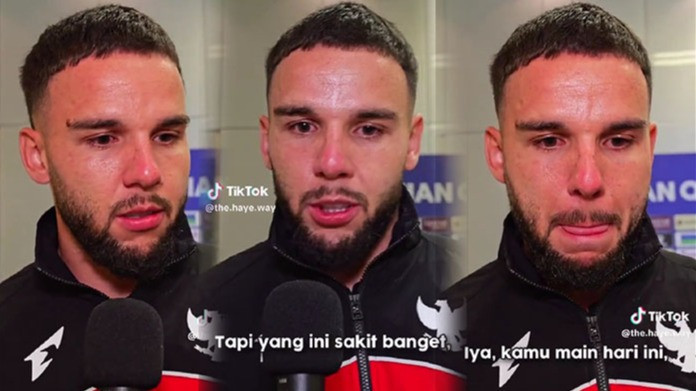 Calvin Verdonk tak kuasa menahan tangis seusai Timnas Indonesia kalah atas Irak dan dipaksa mengubur mimpi Piala Dunia 2026.