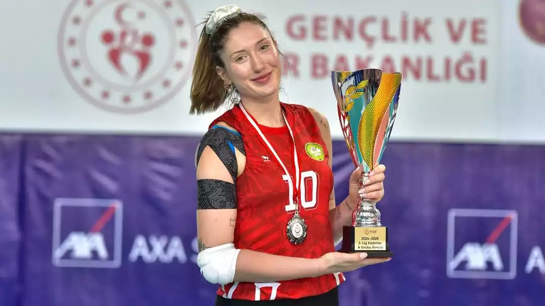 Manisa BBSK akhiri kontrak dnegan Cansu Ayyildiz.