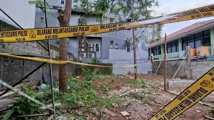 Lokasi penemuan jasad perempuan, terapis muda di lahan kosong tepatnya belakang gedung TIKI Pejaten, Jakarta Selatan.