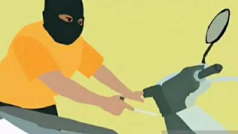 Ilustrasi pencurian sepeda motor.