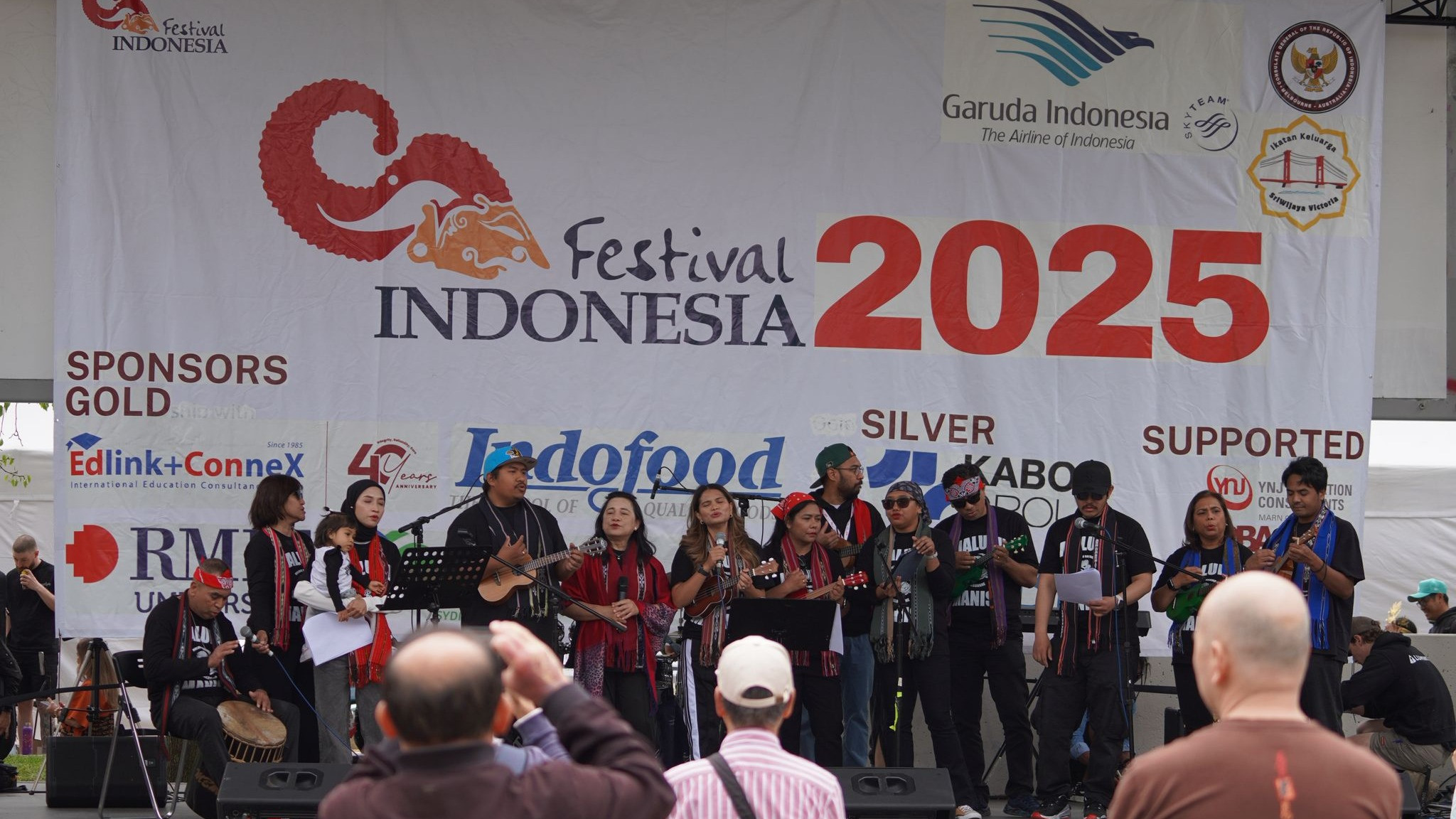 Lagu Permainan Anak Asal Palembang Hidupkan Festival Indonesia 2025 di Melbourne
            - galeri foto