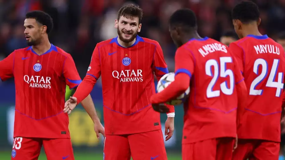 Khvicha Kvaratskhelia antar PSG kalahkan Bayer Leverkusen 7-2