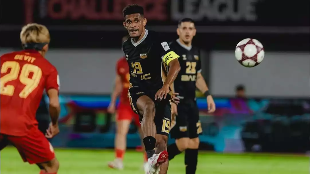 Ricky Kambuaya saat Dewa United ditahan Phnom Penh Crown