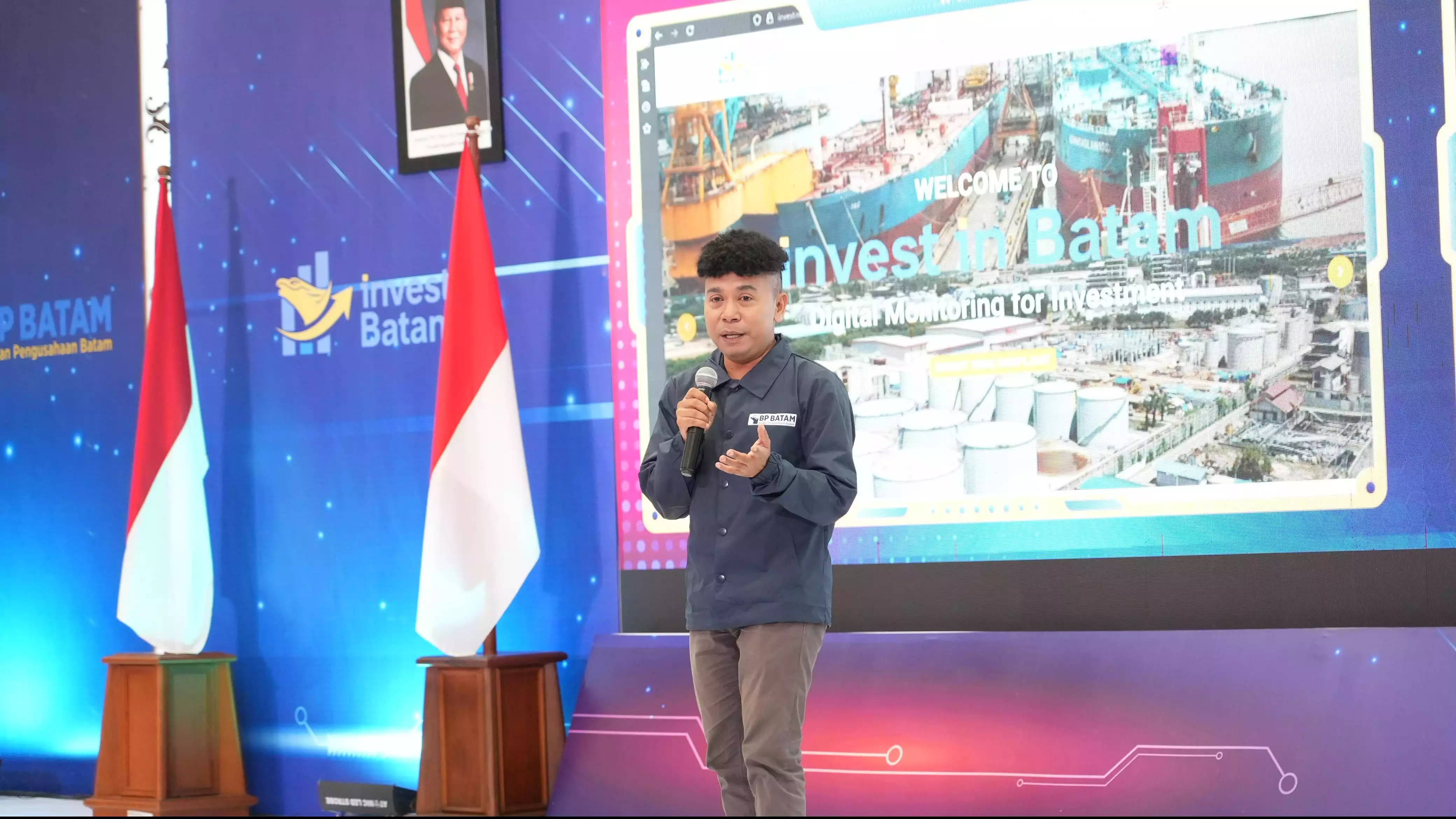 Research Fellow Pusat Kajian ASEAN dan Daya Saing Politeknik Negeri Batam Billy Mambrasar