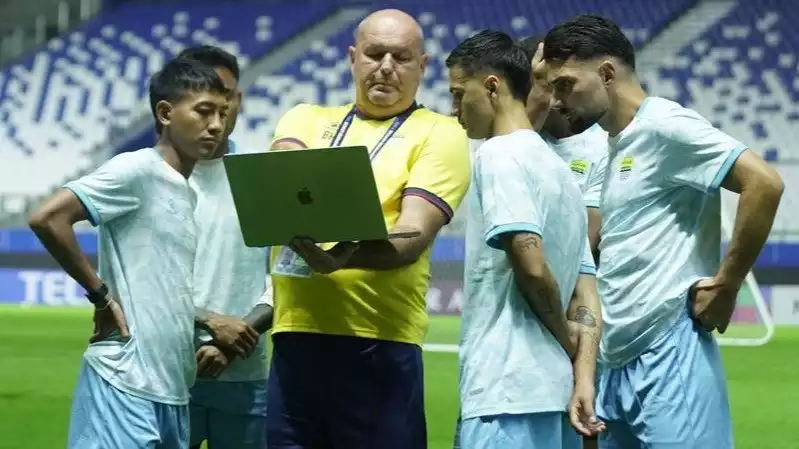 Legenda hidup Persib Bandung, Atep Rizal, menyebut Bojan Hodak cocok menjadi pelatih Timnas Indonesia