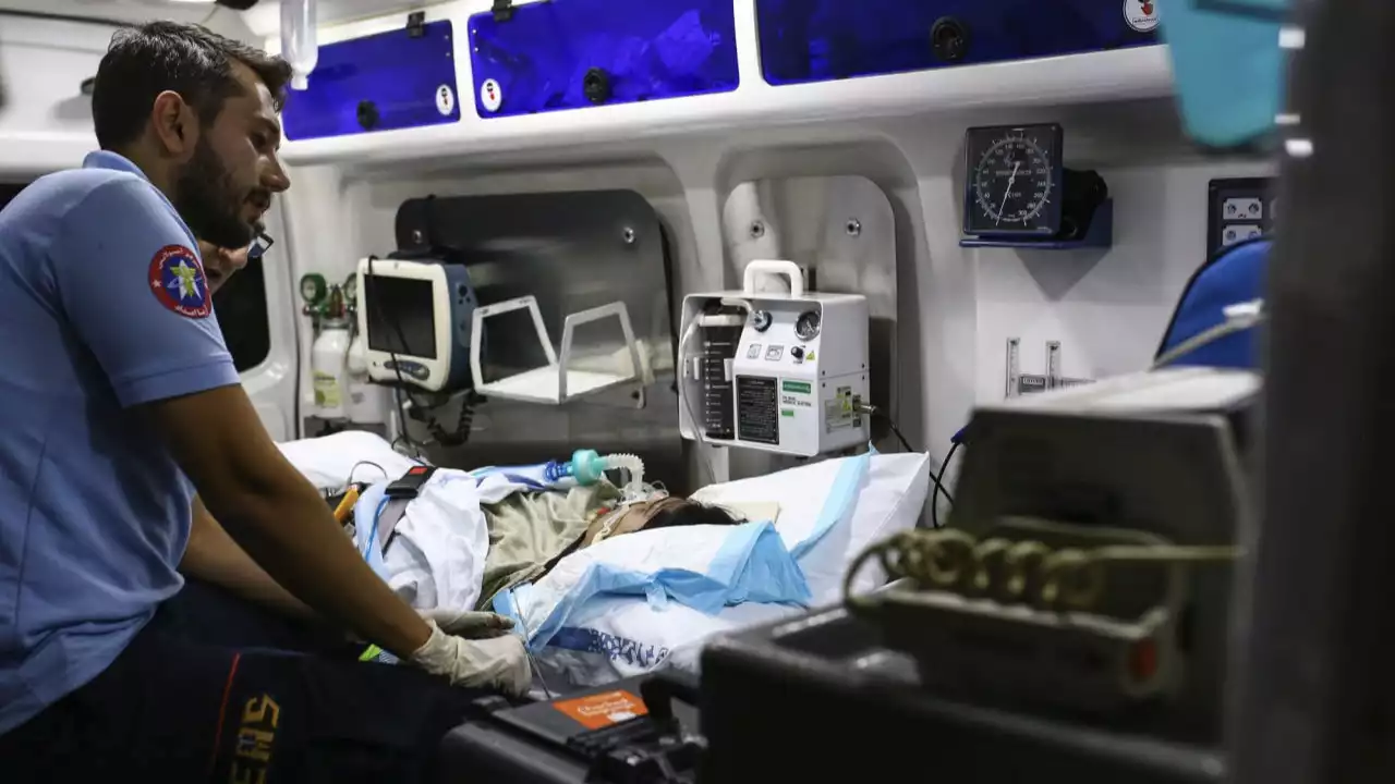 Pevoli Iran sekaligus mantan pemain Jakarta Bhayangkara Presisi, Saber Kazemi dinyatakan mati otak.