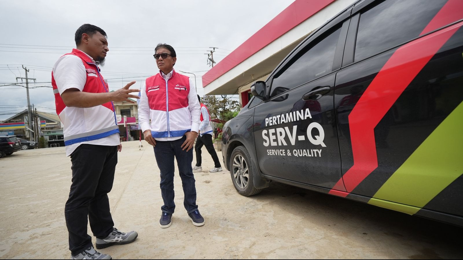 Komisaris Utama Pertamina Patra Niaga Sudung Situmorang turun langsung ke lapangan untuk meninjau operasional SPBU Sepaku 64.761.22 di Kabupaten Penajam Paser Utara.