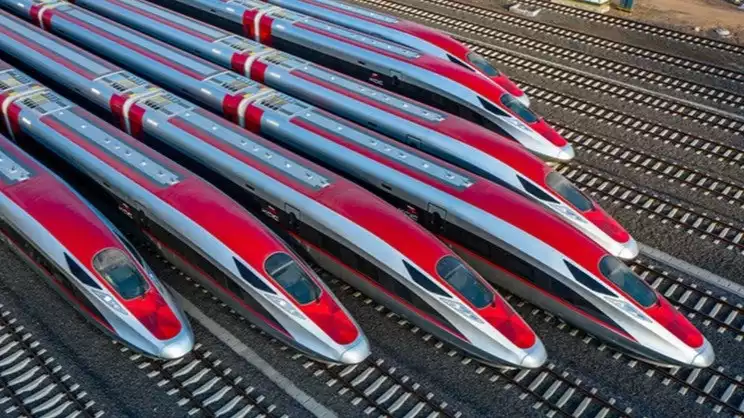 Kereta Cepat Jakarta-Bandung alias Whoosh.