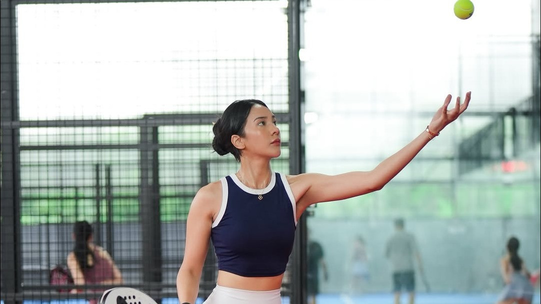 WOW Lagi Hype Banget! Potret 14 Artis Cantik, Seleb dan Influencer Main Padel, Nomor Terakhir Bikin Melongo
            - galeri foto