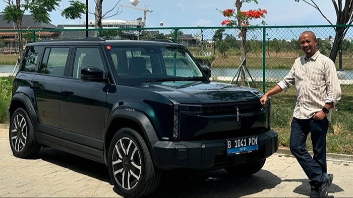 Spesifikasi dan Keistimewaan Chery J6, Mobil Listrik yang Terekam Kokoh Menghajar Banjir di Jakarta Viral
            - galeri foto
