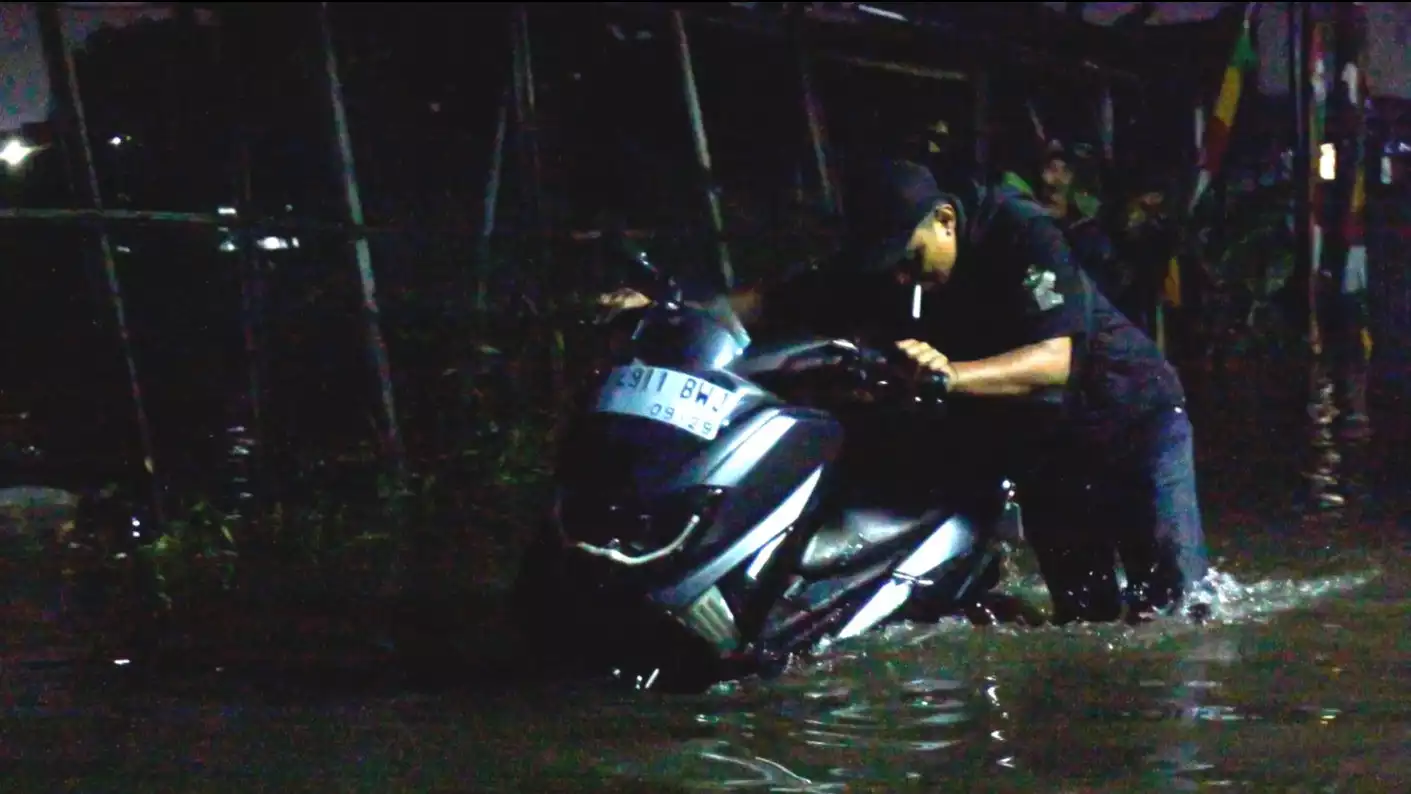 Ilustrasi motor terendam banjir