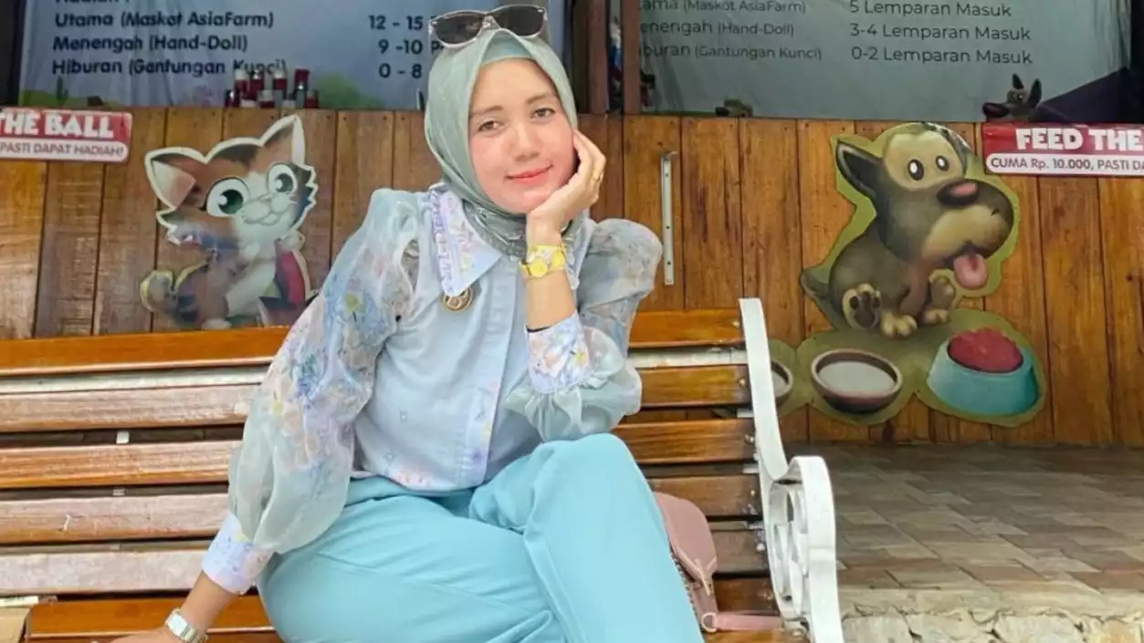 Potrret dosen IAKSS Muara Bungo Jambi Erni Yuniarti