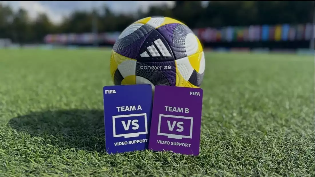 Football Video Support (FVS) atau Kartu VAR digunakan di Piala Dunia U-17 2025