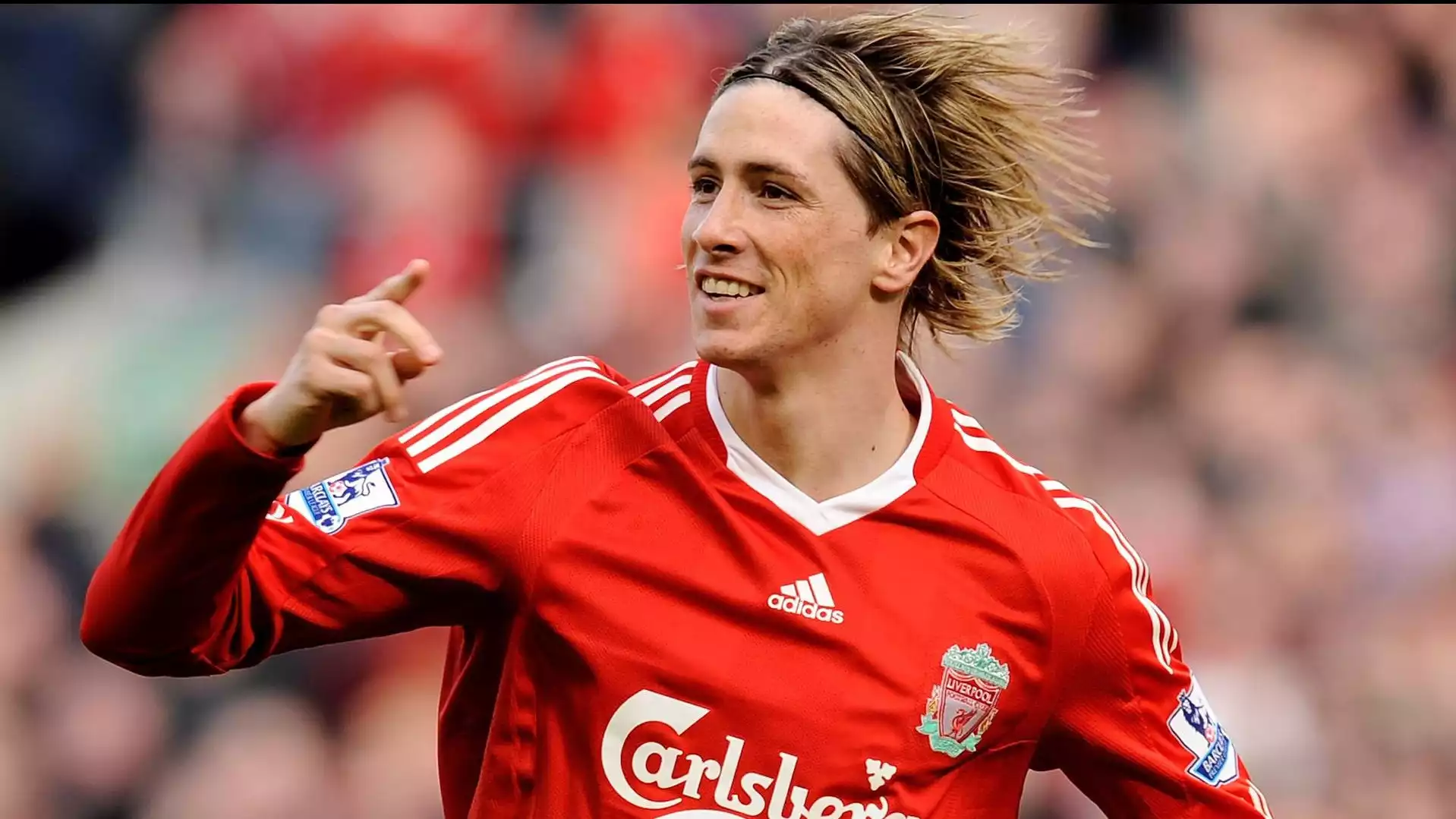 Fernando Torres pindah dari Liverpool ke Chelsea pada 2011