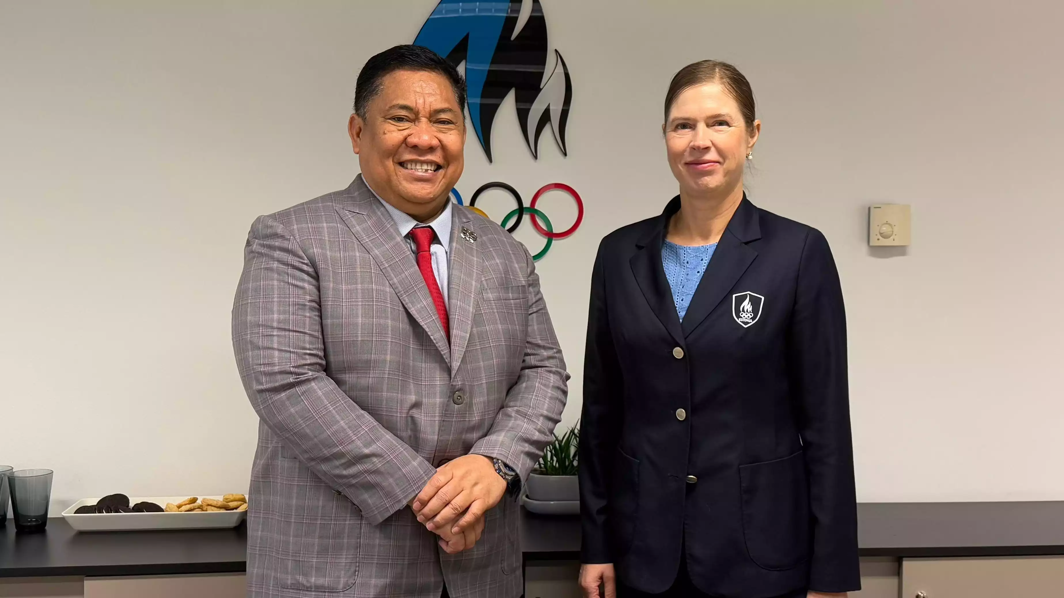 Presiden Indonesia Pingpong League, Komjen (P) Prof. Dr. Petrus R. Golose. dan Presiden ke-5 Estonia Mrs. Kersti Kaljulaid