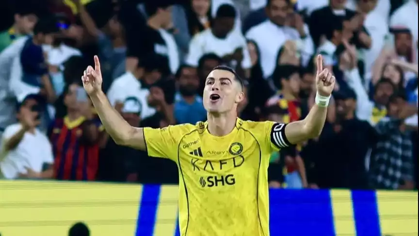 Wow! Cristiano Ronaldo Siapkan “Babak Kedua” Hidupnya Pensiun dari Sepak Bola, Siap Jadi Bintang di Lapangan Padel