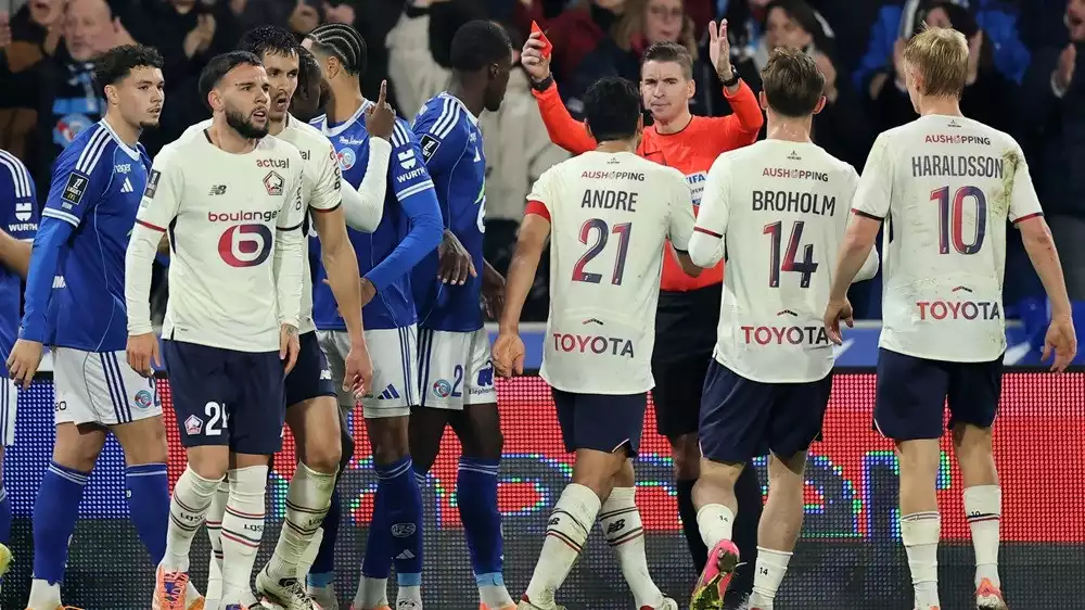 Calvin Verdonk dikartu merah Francois Letexier