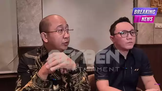 pengacara Sarwendah,  Abraham Simon dan Chris Sam Siwu