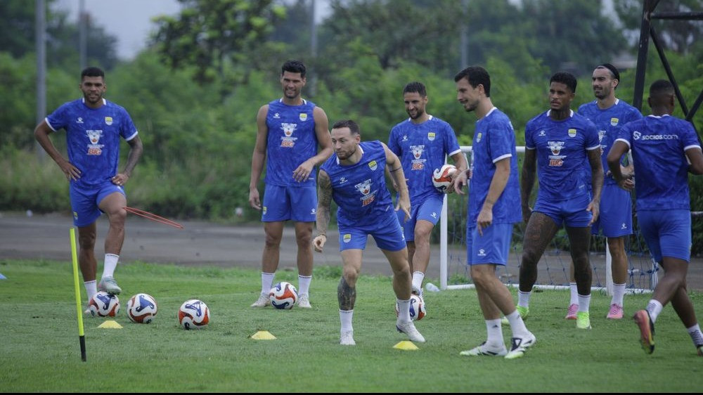 Persib Pantang Remehkan Dewa United, Sebut Terpuruk di Super League Karena Tak Beruntung