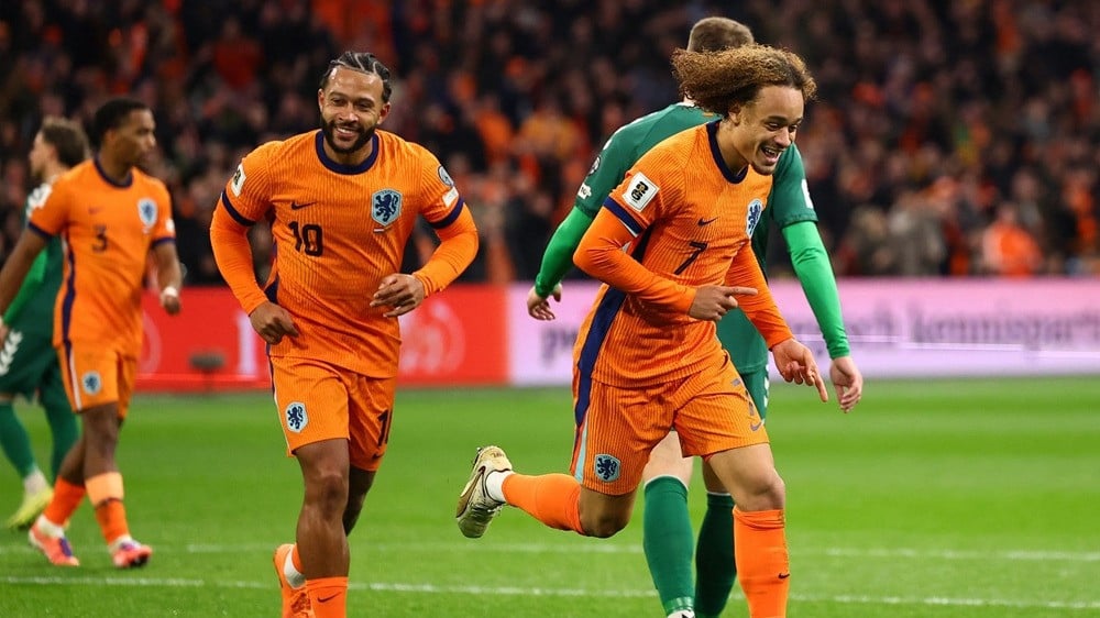 Punya Darah Belanda Tapi Bela Timnas Indonesia, Jay Idzes Ungkap Prediksi Mengejutkan Soal Laga Jepang Vs Belanda di Piala Dunia 2026
            - galeri foto