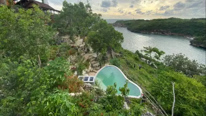 The Baron Hill (Guci, Tegal)