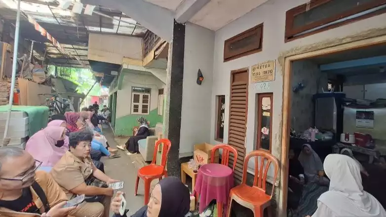 Situasi di rumah duka anak laki-laki bernama Alvaro Kiano Nugroho (6) yang hilang di Pesanggrahan, Jakarta Selatan, Senin (24/11/2025).