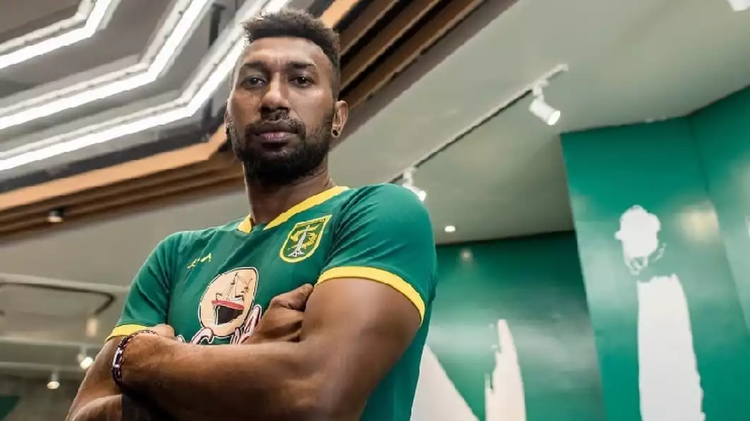 Patrich Wanggai saat berseragam Persebaya Surabaya