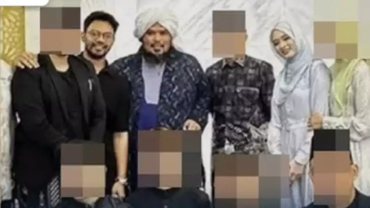 Ustaz Derry Sulaiman Bantah Jadi Mak Comblang Inara Rusli dengan Insanul Fahmi