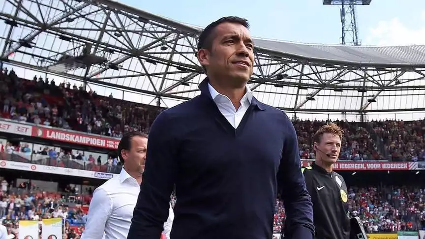 Giovanni Van Bronckhorst dirumorkan jadi kandidat pelatih Timnas Indonesia