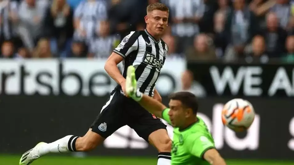 Manchester United (MU) dikabarkan mengajukan tawaran sebesar Rp1,1 triliun untuk bintang Newcastle United, Harvey Barnes.