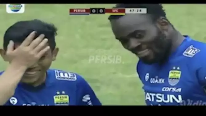 Eka Ramdani dan Michael Essien saat di Persib Bandung.