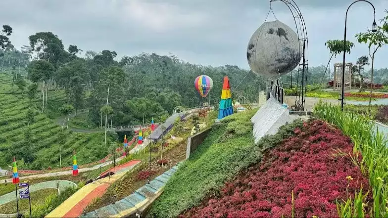 Wisata Nataru yang Tersembunyi di Wilayah Batang, Biaya Masuk Terjangkau dan Kekinian