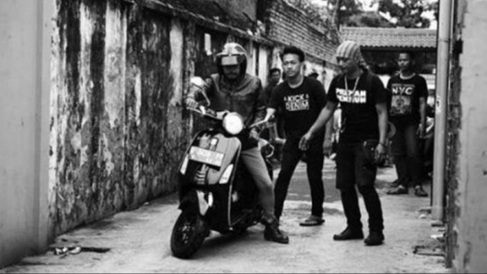 Epy Kusnandar Meninggal Dunia, Intip Motor Istimewa dan Berkelas Milik ‘Kang Mus’ di Preman Pensiun
            - galeri foto