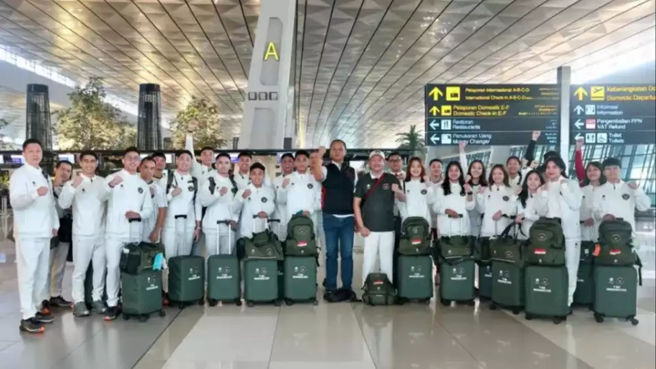 Tim Bulutangkis Indonesia terbang ke Thailand untuk SEA Games 2025