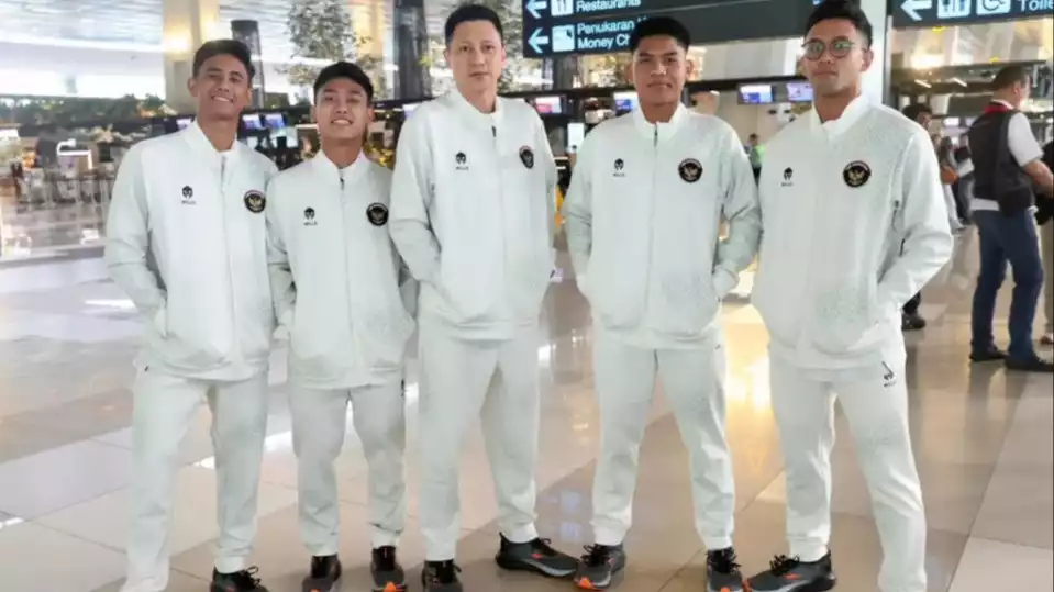 Tim Bulutangkis Indonesia terbang ke Thailand untuk SEA Games 2025