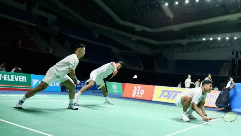 Tim Bulutangkis Indonesia langsung jajal lapangan di Thailand jelang SEA Games 2025