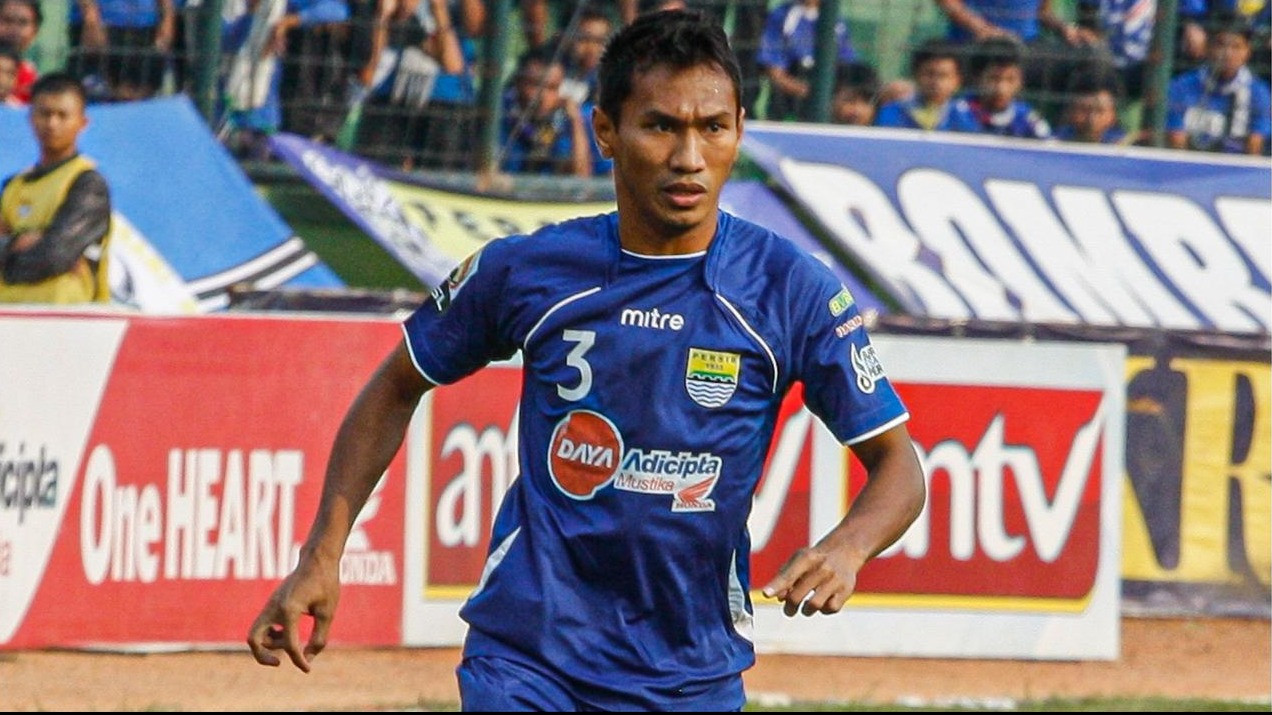 Layvin Kurzawa Pilih Nomor Keramat di Persib, Jejak Panjang Pemain Nomor 3 Maung Bandung Kembali Disorot
            - galeri foto