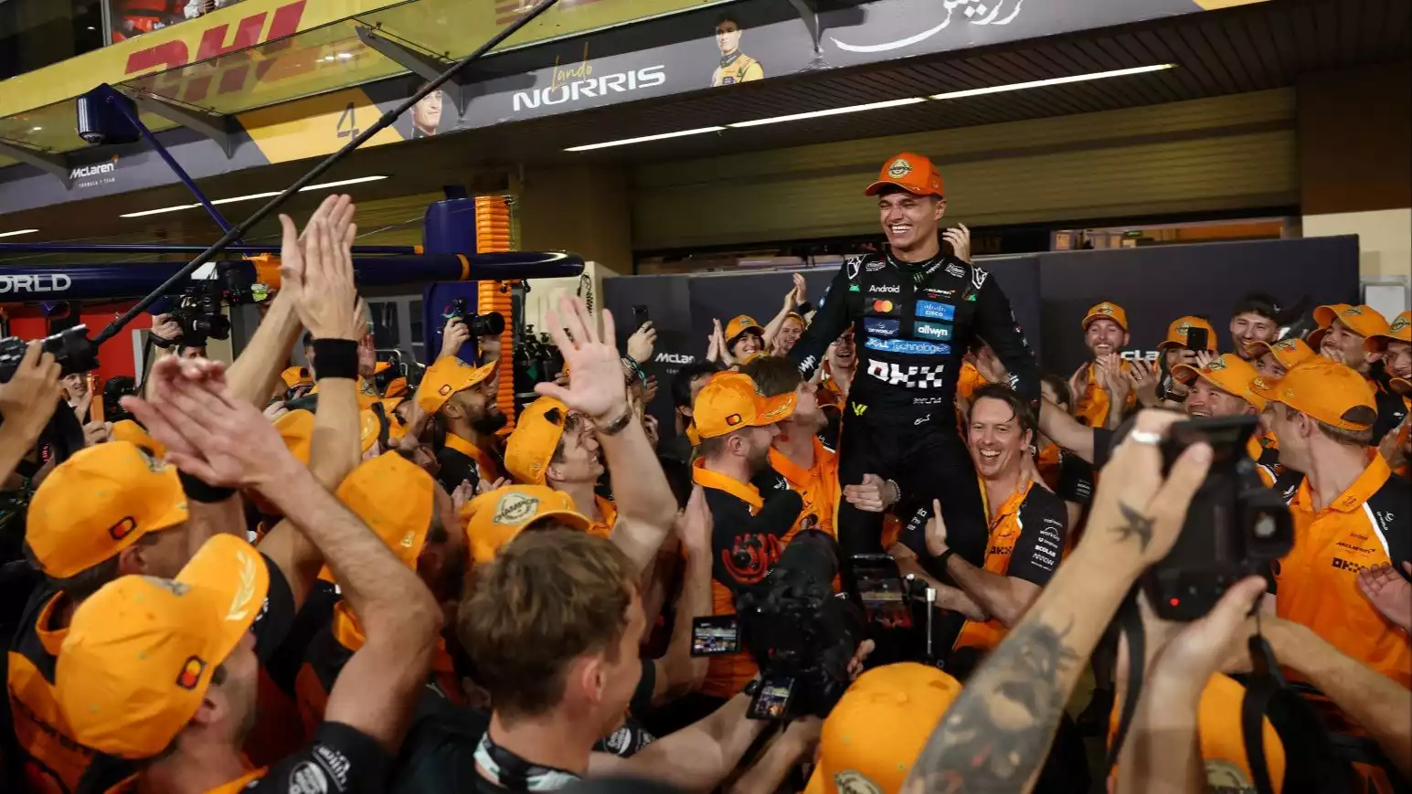 Lando Norris dikonfirmasi pakai nomor 1 di F1 2026