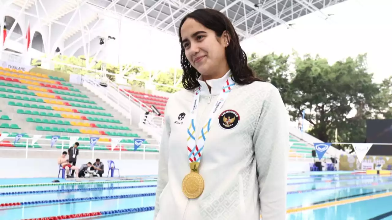 Atlet Renang Putri Indonesia, Masniari Wolf raih medali emas di SEA Games 2025