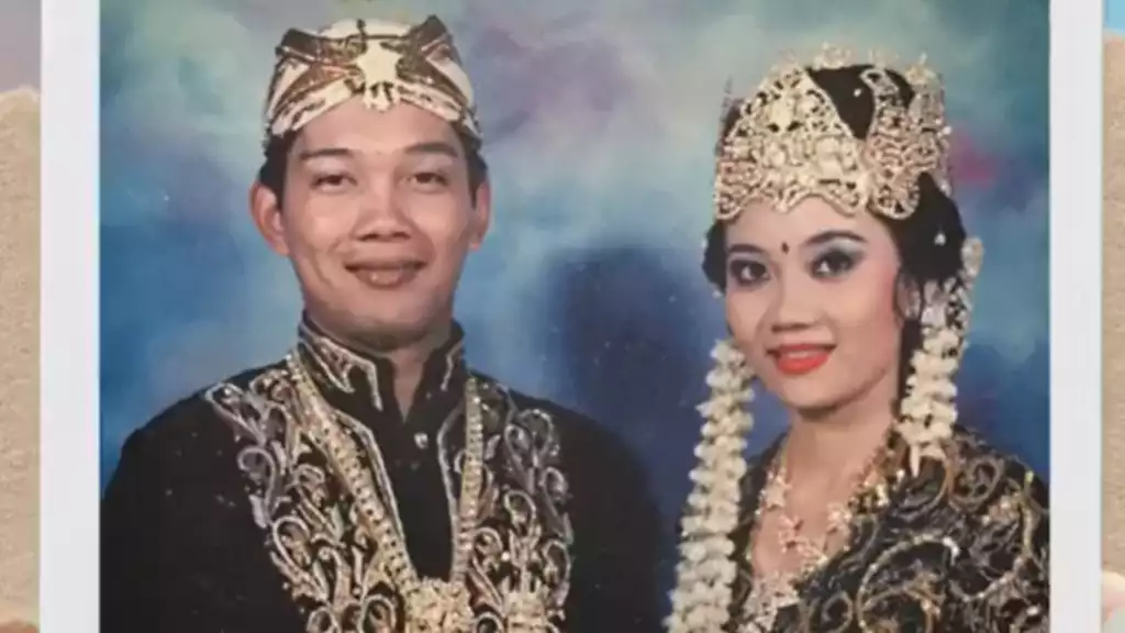 Foto pernikahan Ridwan Kamil dan Atalia Praratya