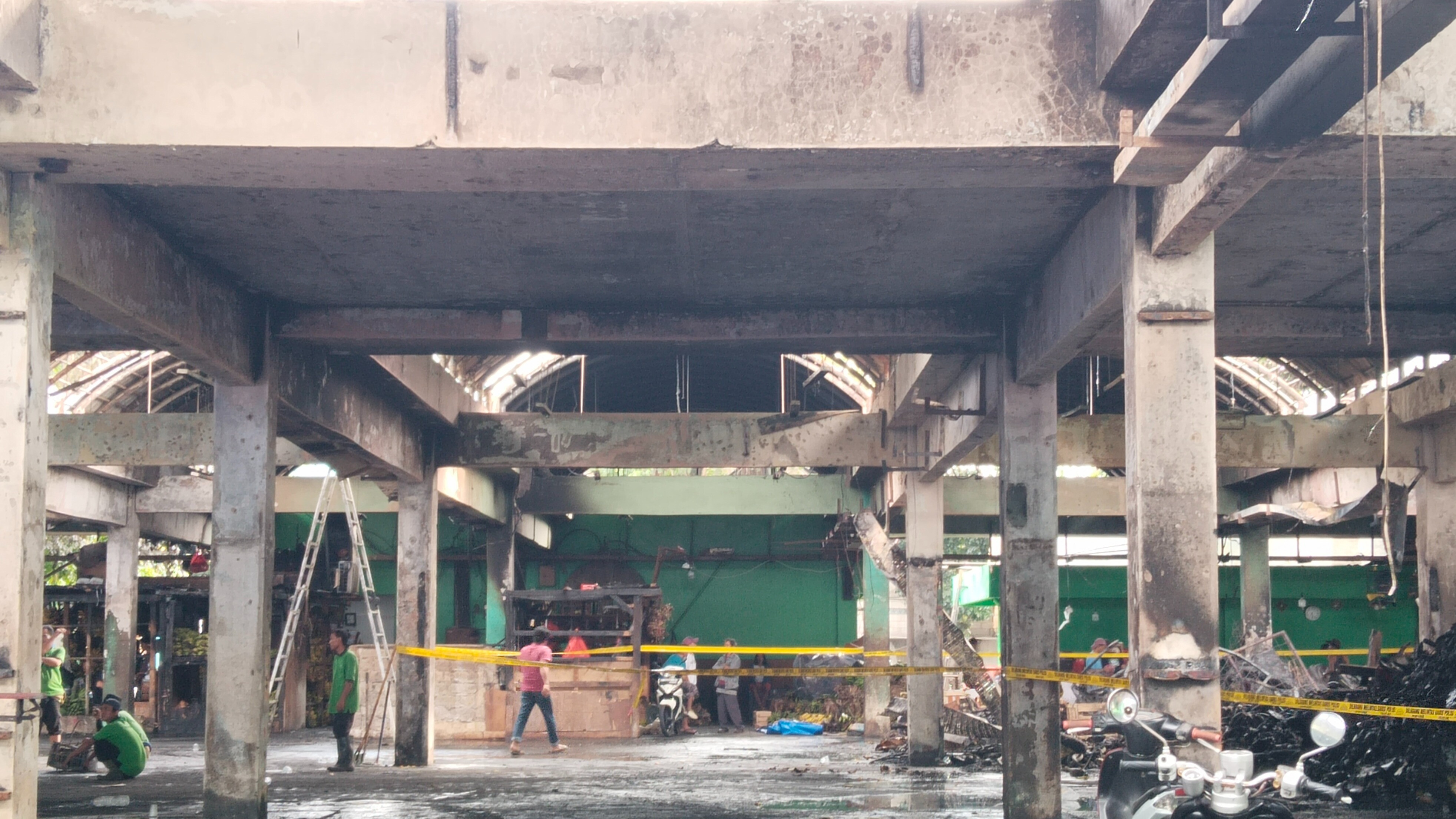 Kondisi Pasar Induk Kramat Jati usai kebakaran