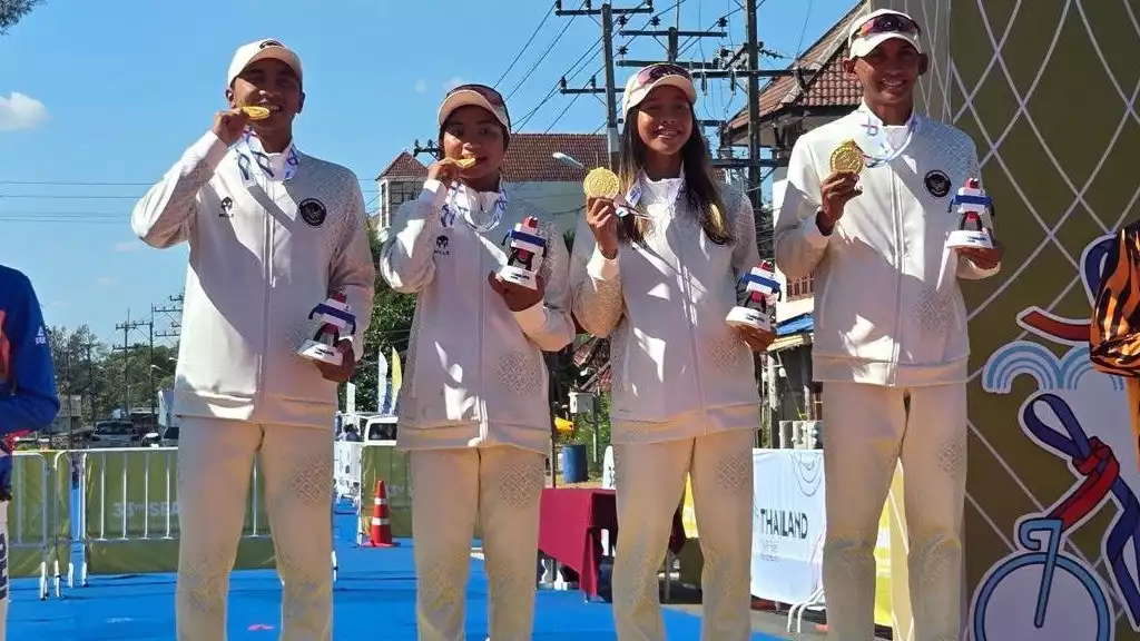 Tim Triathlon Sapu Bersih Tiga Emas di Hari Pertama SEA Games Thailand 2025
