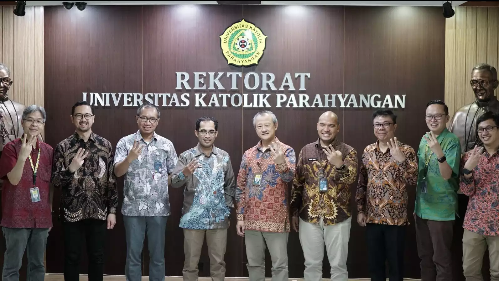 Direktorat Jenderal Perumahan Perdesaan bersama Universitas Katolik Parahyangan (UNPAR) menyelenggarakan kegiatan Konsultasi Publik dan Penandatanganan Nota Kesepahaman (MoU)