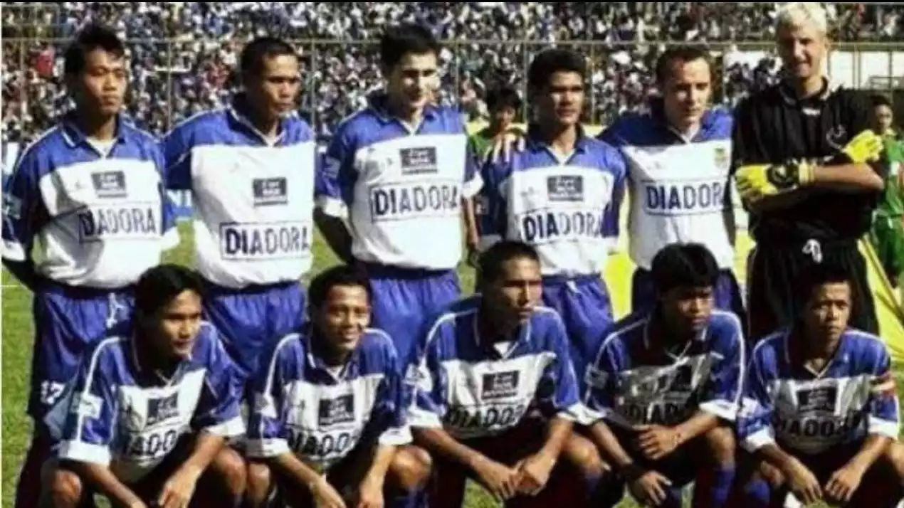 Kiper asing pertama Persib Bandung, Mariusz Mucharski