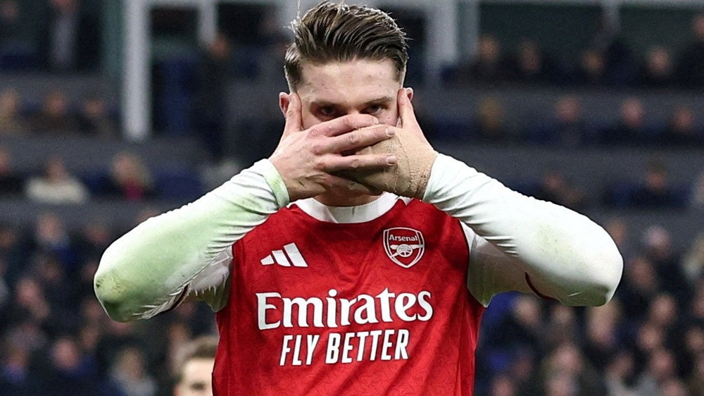 Arsenal Siap Bayar Rp2 Triliun Demi Boyong Striker Atletico, Posisi Viktor Gyokeres Terancam?
            - galeri foto