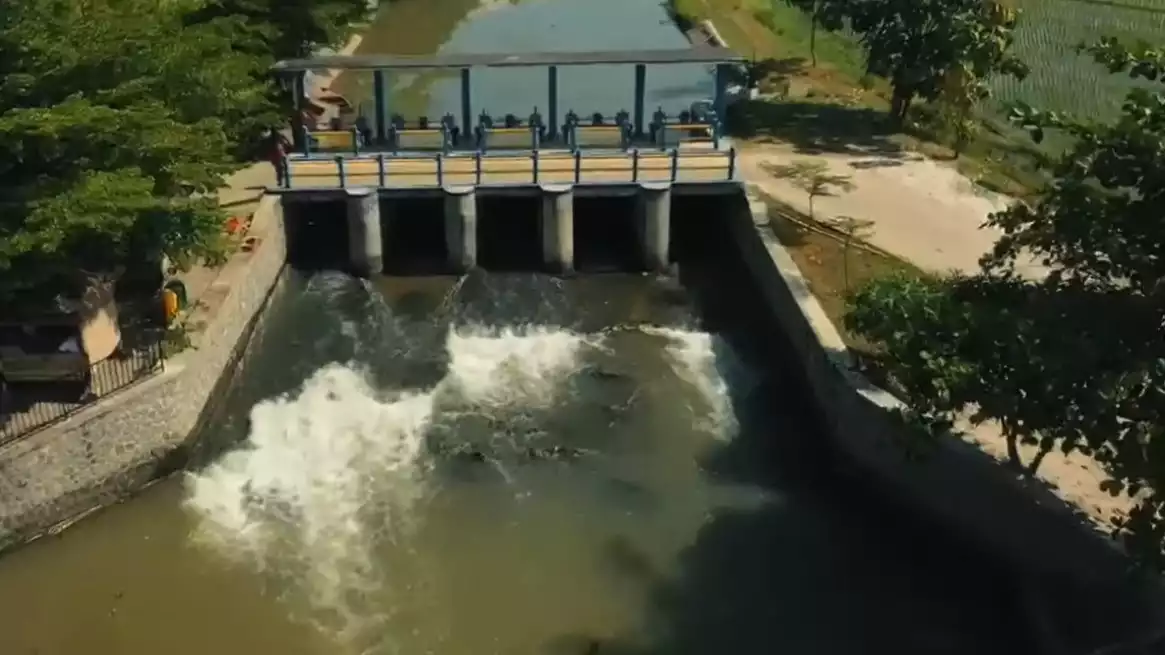 Wisata irigasi di Desa Wisata Ciranggon, Kabupaten Bekasi