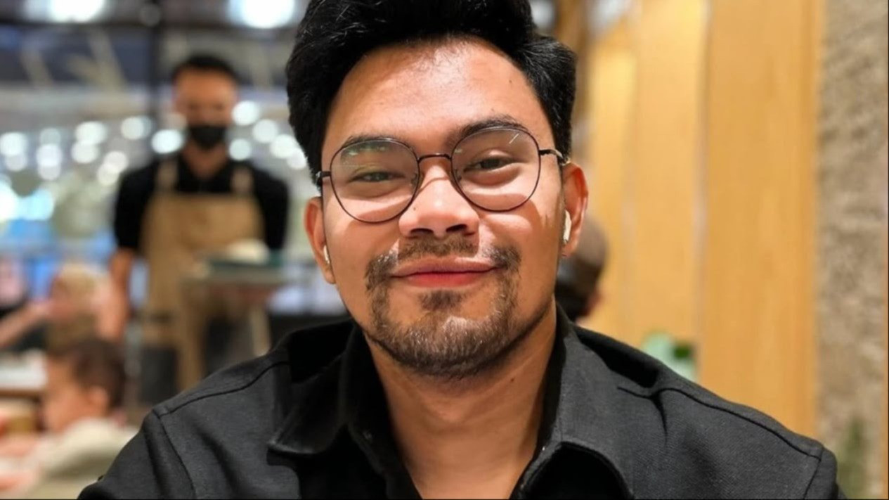 3 Barang Bukti Diserahkan Insanul Fahmi ke Polisi, Suami Mawa dan Inara Rusli Itu Berjuang Ungkap Pelaku Penyebar Video
            - galeri foto