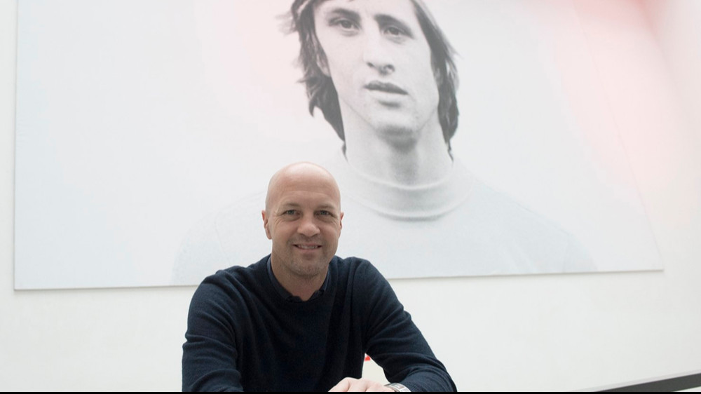 Ditinggal Jordi Cruyff ke Ajax, Media Vietnam Sebut PSSI Kehilangan Figur Kunci Proyek Timnas Indonesia
            - galeri foto