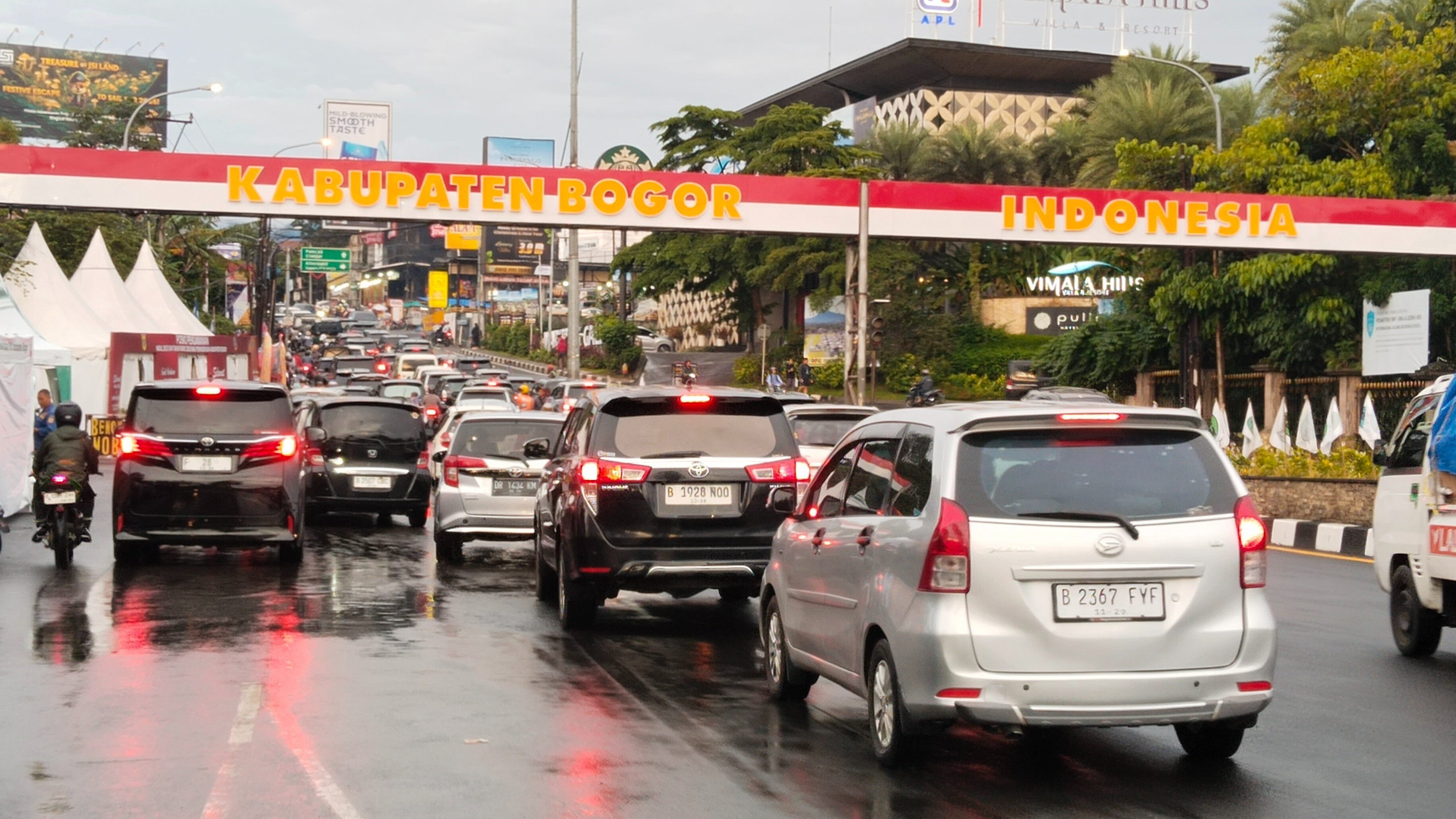Jelang Tahun Baru 2026, Itwasum Polri Cek Jalur Puncak Bogor, Ingatkan Pengendara Rutin Cek Kendaraan
            - galeri foto